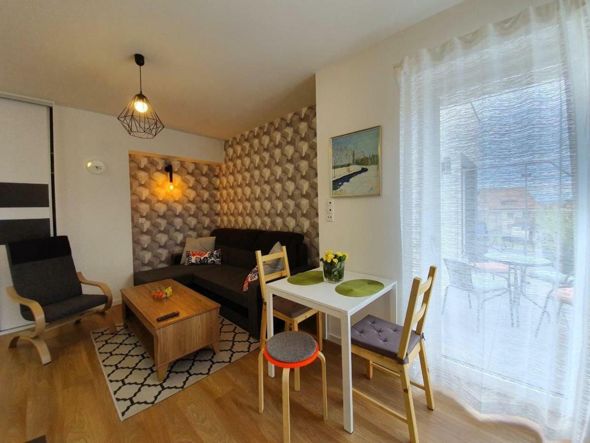 Apartament Azure 19 - 365Pam Apartment Kolobrzeg Exterior photo